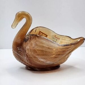 Imperial Caramel Slag Glass Swan End O'Day